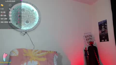 Nikky online show from February 2025 01:19:01 PM