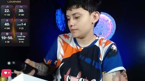 Nikky online show from September 2025 01:02:01 PM