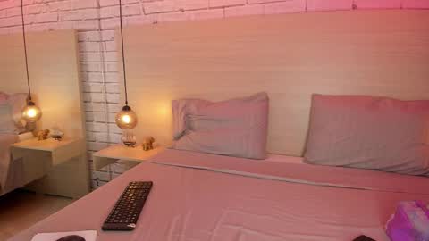 Nikky Dean online show from October 2025 03:12:02 AM