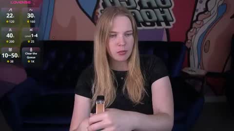 Snapshot of nikkyreyyy chatting on June 2026 05:28:01 AM nikkyreyyy online show from June 2026 05:28:01 AM