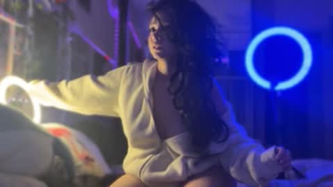 nikoli_naw online show from October 2025 09:35:02 PM