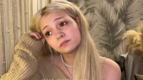Snapshot of nikoli_naw chatting on June 2026 06:43:02 PM nikoli_naw online show from June 2026 06:43:02 PM