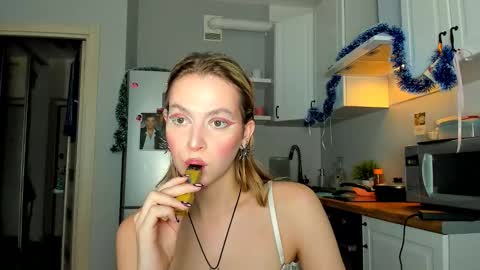 Snapshot of niky_jess chatting on January 2025 10:12:02 AM Veronica online show from January 2025 10:12:02 AM