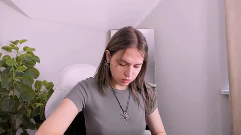 Snapshot of niky_jess chatting on January 2025 05:45:02 AM Veronica online show from January 2025 05:45:02 AM