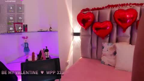 Niky Brooks online show from February 2025 01:41:01 PM