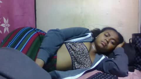 nilah online show from November 2025 08:33:02 PM