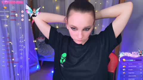 Nillie online show from December 2024 12:35:01 PM