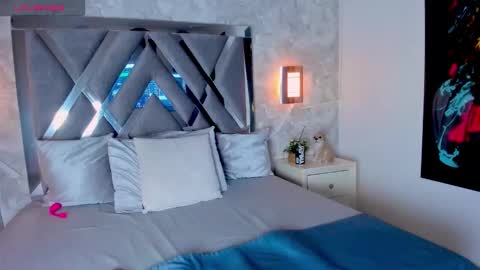 Snapshot of nils_saint chatting on November 2025 05:06:01 AM Nils online show from November 2025 05:06:01 AM