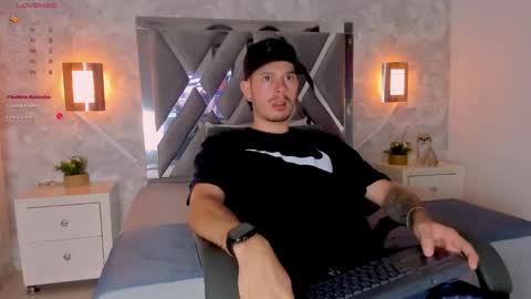 Snapshot of nils_saint chatting on November 2025 03:01:01 AM Nils online show from November 2025 03:01:01 AM