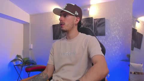 Snapshot of nils_saint chatting on November 2025 06:45:02 AM Nils online show from November 2025 06:45:02 AM