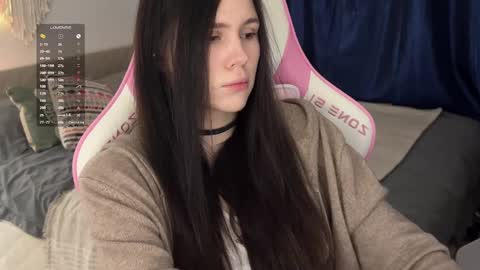 Jennet online show from March 2025 06:00:02 PM