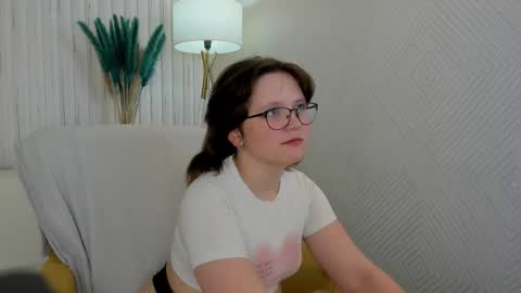 Snapshot of nina_lunaa chatting on October 2025 01:44:02 AM nina lunaa online show from October 2025 01:44:02 AM