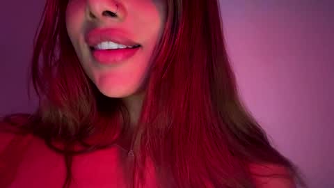 Snapshot of nina_mon chatting on October 2025 05:15:01 AM Angie online show from October 2025 05:15:01 AM