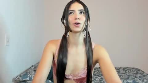 Snapshot of nina_pons chatting on November 2025 08:40:01 PM Nina online show from November 2025 08:40:01 PM