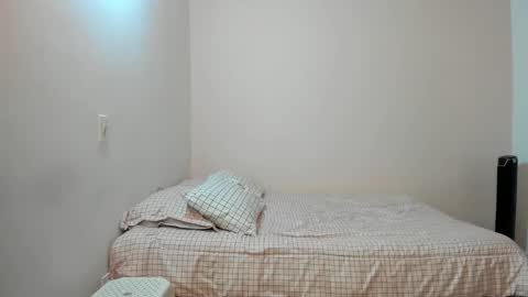 Snapshot of nina_pons chatting on November 2025 07:25:02 PM Nina online show from November 2025 07:25:02 PM