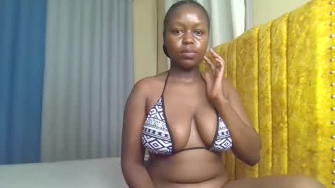 Nina online show from October 2025 02:13:01 AM