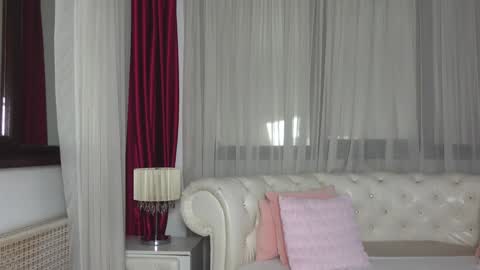 Snapshot of ninacrystal chatting on December 2024 07:21:01 AM NinaCrystal online show from December 2024 07:21:01 AM