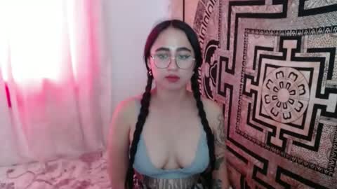 Snapshot of ninakravtz chatting on December 2024 05:11:01 PM N I N A online show from December 2024 05:11:01 PM