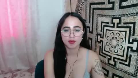 Snapshot of ninakravtz chatting on December 2024 09:20:02 PM N I N A online show from December 2024 09:20:02 PM