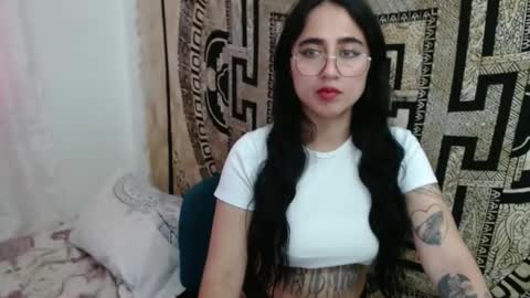 Snapshot of ninakravtz chatting on December 2024 01:43:02 PM N I N A online show from December 2024 01:43:02 PM