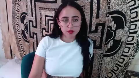 Snapshot of ninakravtz chatting on December 2024 08:01:02 PM N I N A online show from December 2024 08:01:02 PM