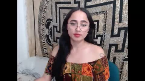 Snapshot of ninakravtz chatting on January 2025 10:57:02 PM N I N A online show from January 2025 10:57:02 PM