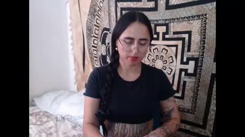 Snapshot of ninakravtz chatting on January 2025 08:06:02 PM N I N A online show from January 2025 08:06:02 PM