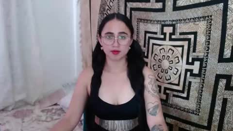 Snapshot of ninakravtz chatting on January 2025 07:21:01 PM N I N A online show from January 2025 07:21:01 PM