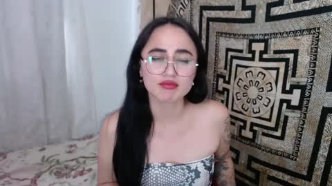 Snapshot of ninakravtz chatting on February 2025 09:25:02 PM N I N A online show from February 2025 09:25:02 PM