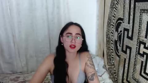 Snapshot of ninakravtz chatting on March 2025 10:53:01 PM N I N A online show from March 2025 10:53:01 PM