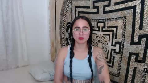 Snapshot of ninakravtz chatting on March 2025 08:27:02 PM N I N A online show from March 2025 08:27:02 PM
