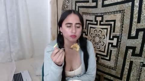 Snapshot of ninakravtz chatting on March 2025 06:37:02 PM N I N A online show from March 2025 06:37:02 PM