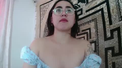 Snapshot of ninakravtz chatting on September 2025 02:20:01 PM N I N A online show from September 2025 02:20:01 PM