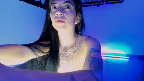 Snapshot of ninamonroee chatting on March 2026 02:04:02 AM ninamonroee online show from March 2026 02:04:02 AM