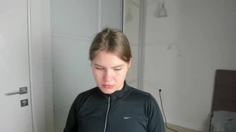 ninarihh online show from March 2025 09:38:01 AM