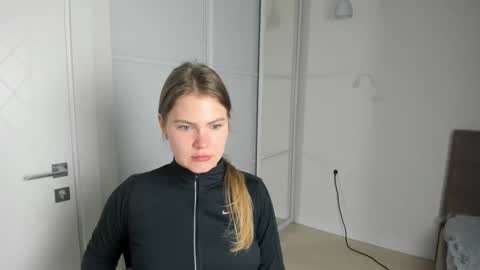 ninarihh online show from March 2025 02:01:02 PM