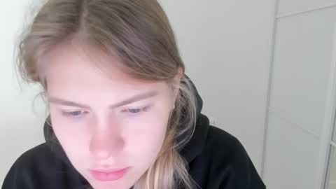 ninarihh online show from October 2025 09:41:01 AM