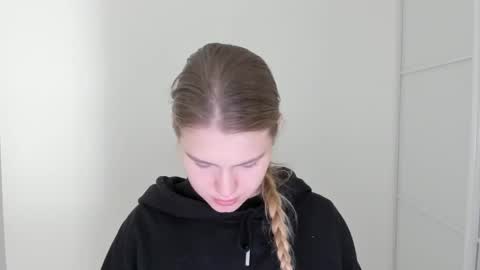 ninarihh online show from October 2025 11:33:02 AM