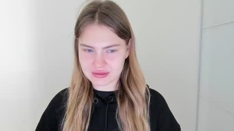 ninarihh online show from November 2025 08:25:01 AM