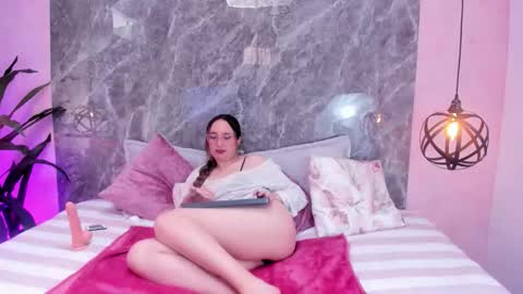 Nina online show from February 2026 02:10:01 PM