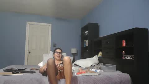 Snapshot of ninas1974 chatting on December 2024 02:31:02 AM Ninaru online show from December 2024 02:31:02 AM