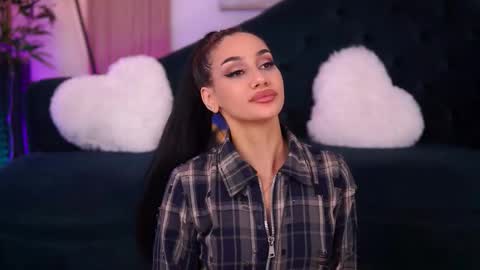 Ninna online show from November 2025 07:24:02 PM