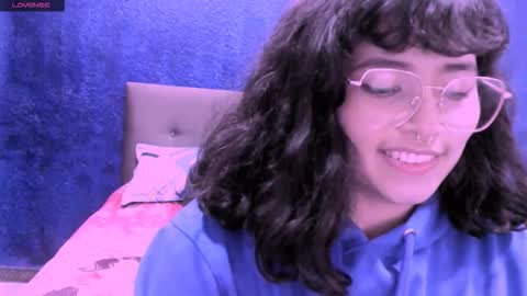 Nina online show from September 2025 03:28:01 AM