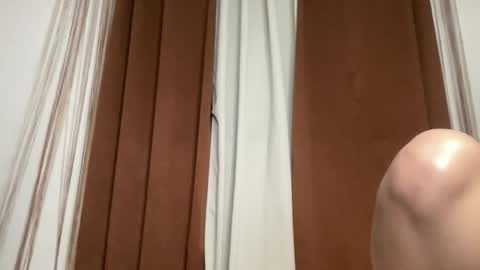 nini_luvskorn online show from June 2026 11:16:01 AM