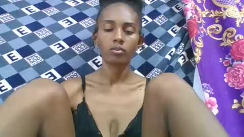 Snapshot of ninie246746 chatting on February 2026 06:53:01 PM ninie246746 online show from February 2026 06:53:01 PM