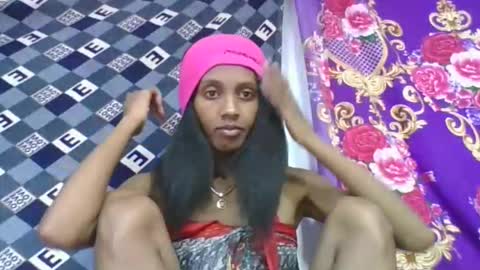 Snapshot of ninie246746 chatting on April 2026 01:02:02 PM ninie246746 online show from April 2026 01:02:02 PM