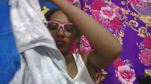 Snapshot of ninie246746 chatting on May 2026 10:36:01 AM ninie246746 online show from May 2026 10:36:01 AM