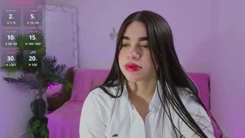 Snapshot of ninna_tay chatting on November 2025 06:52:02 PM Ninnaaaa online show from November 2025 06:52:02 PM