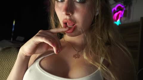 nirvanaa__ online show from December 2025 02:38:01 AM