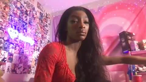 Snapshot of niviawolfe chatting on December 2024 03:45:02 AM NIVIA WOLFE online show from December 2024 03:45:02 AM